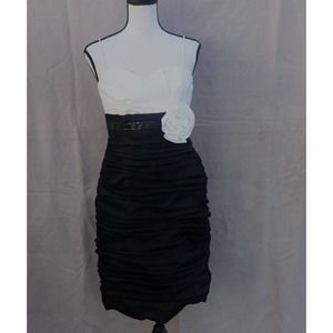 David's Bridal Spaghetti Strap Black White Sz6